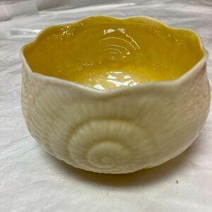 Belleek Pottery Spiral Shell Sugar Bowl